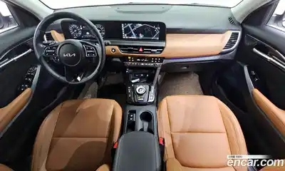 Kia Seltos 2023 1.6 Автомат в Москве № 757439, миниатюра 7