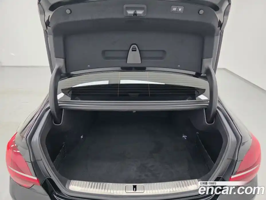 Kia K9 2025 3.3 Автомат в Москве № 757642, фото 18