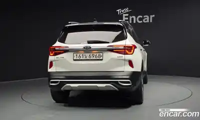 Kia Seltos 2020 1.6 Автомат в Москве № 757656, миниатюра 4