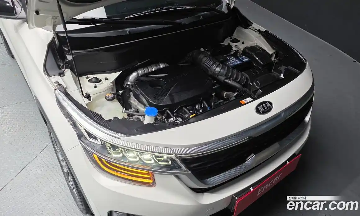 Kia Seltos 2020 1.6 Автомат в Москве № 757656, фото 6