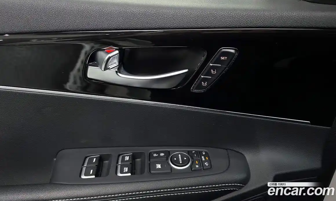 Kia Sorento 2019 2.0 Автомат в Москве № 757797, фото 18