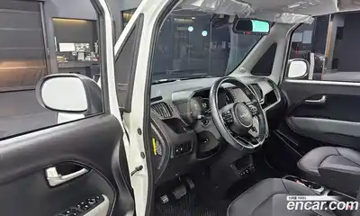 Kia Ray 2023 1.0 Автомат в Москве № 757903, миниатюра 11