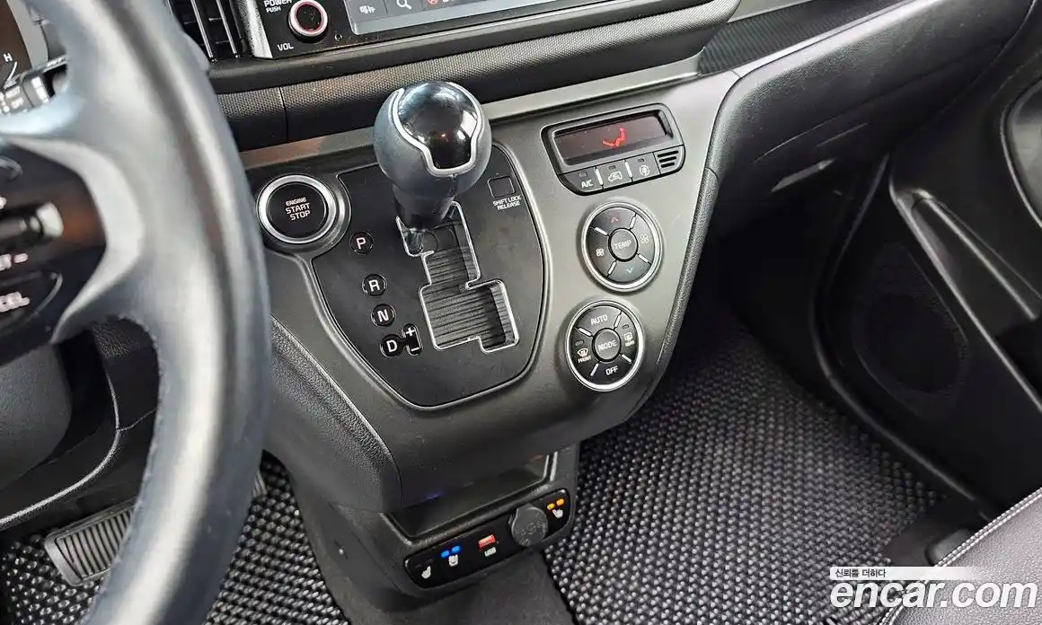 Kia Ray 2023 1.0 Автомат в Москве № 757903, фото 9