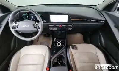 Kia Niro 2023 1.6 Автомат в Москве № 758263, миниатюра 7
