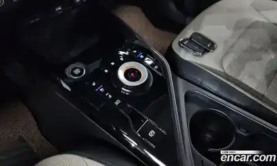 Kia Niro 2023 1.6 Автомат в Москве № 758263, миниатюра 9