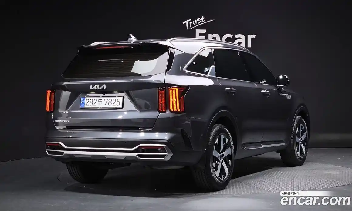 Kia Sorento 2023 2.5 Автомат в Москве № 758310, фото 2