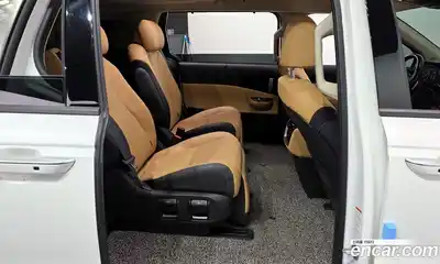 Kia Canival 2022 2.2 Автомат в Москве № 758514, миниатюра 12