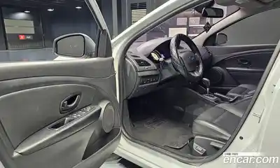 Renault SM3 2018 1.6 Автомат в Москве № 758794, миниатюра 11