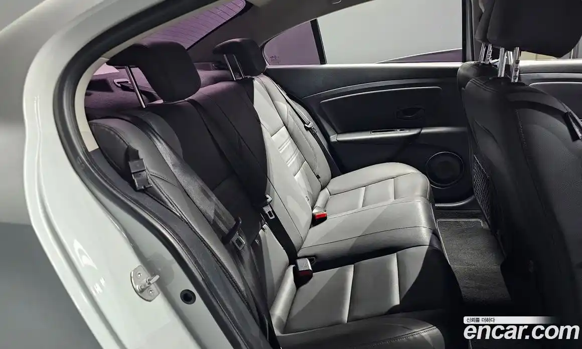 Renault SM3 2018 1.6 Автомат в Москве № 758794, фото 12