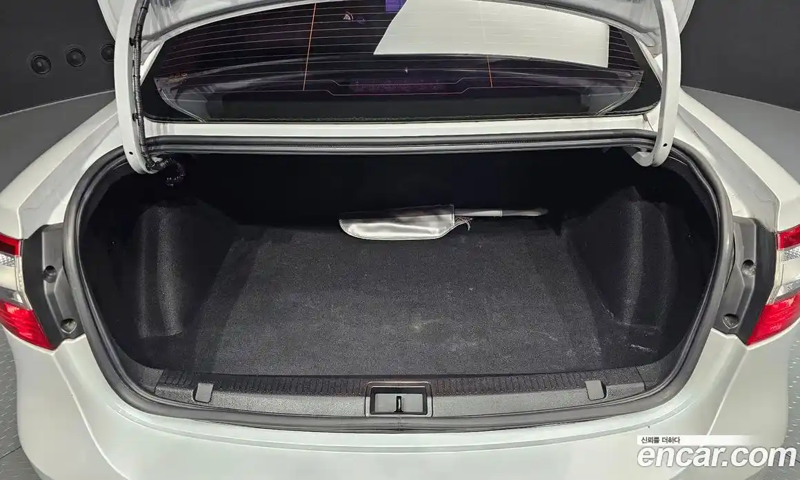 Renault SM3 2018 1.6 Автомат в Москве № 758794, фото 20