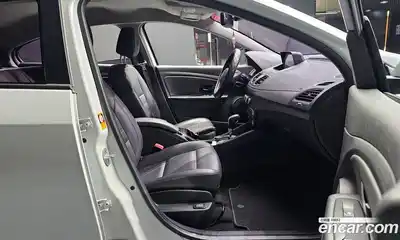 Renault SM3 2018 1.6 Автомат в Москве № 758794, миниатюра 10