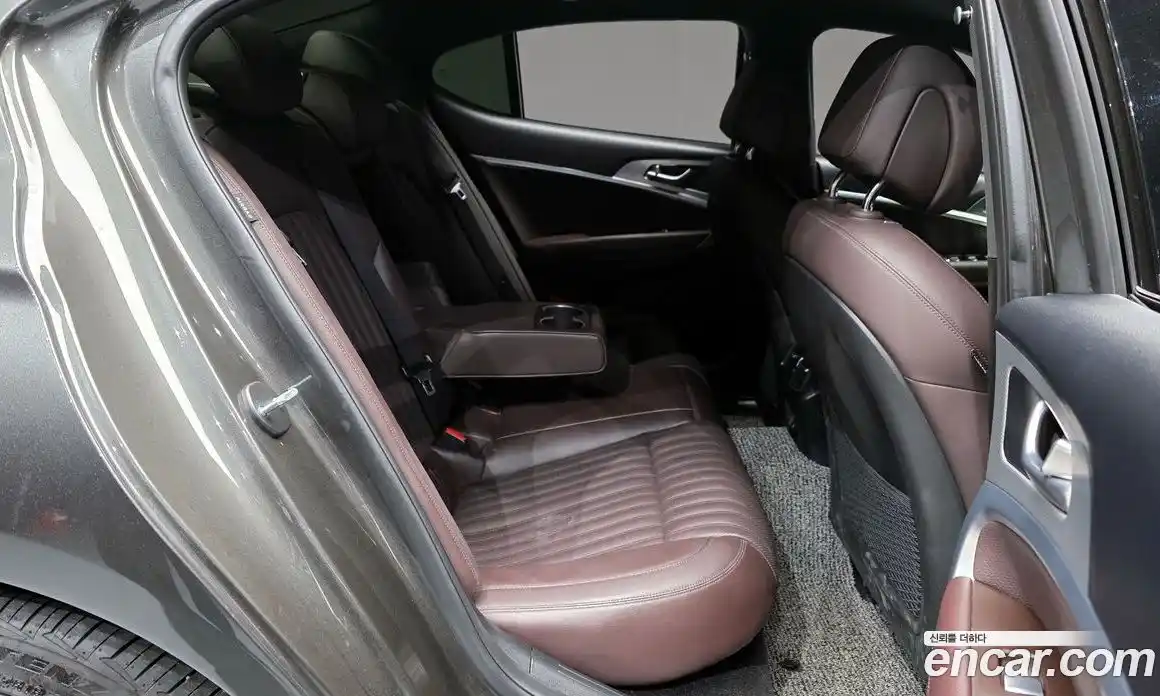 Genesis G70 2023 2.0 Автомат в Москве № 758973, фото 12