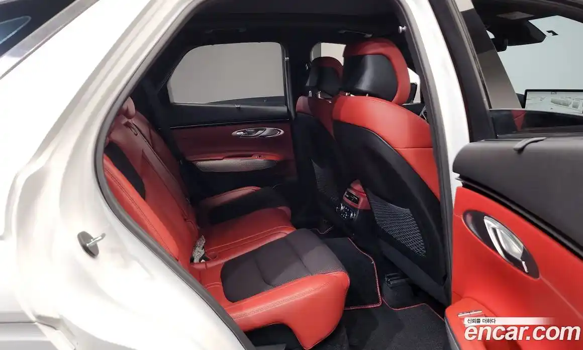 Genesis GV70 2022 2.5 Автомат в Москве № 759199, фото 11