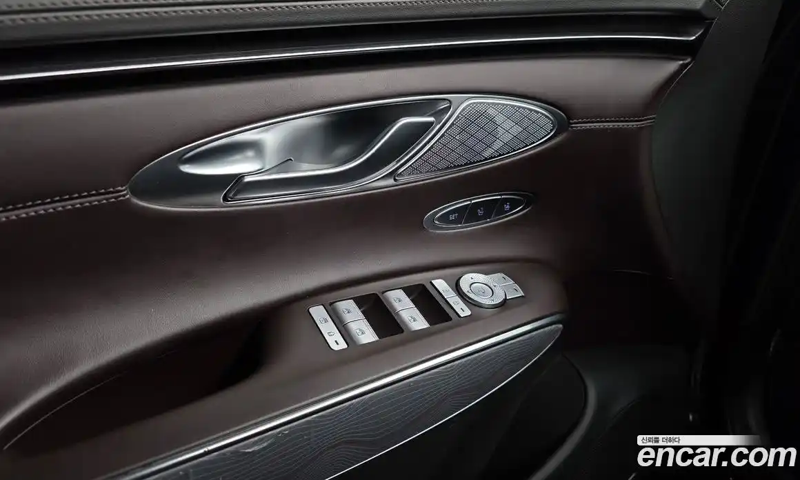 Genesis GV70 2021 2.5 Автомат в Москве № 759344, фото 18