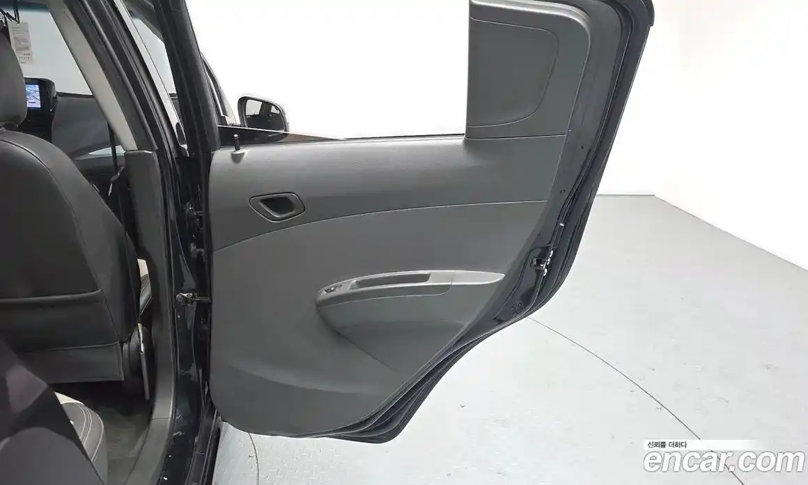 Chevrolet Spark 2014 1.0 Автомат в Москве № 760643, фото 15