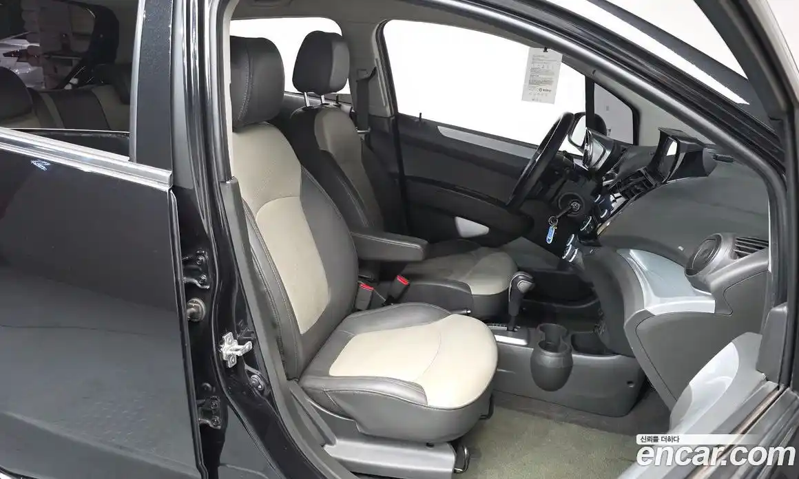 Chevrolet Spark 2014 1.0 Автомат в Москве № 760643, фото 9