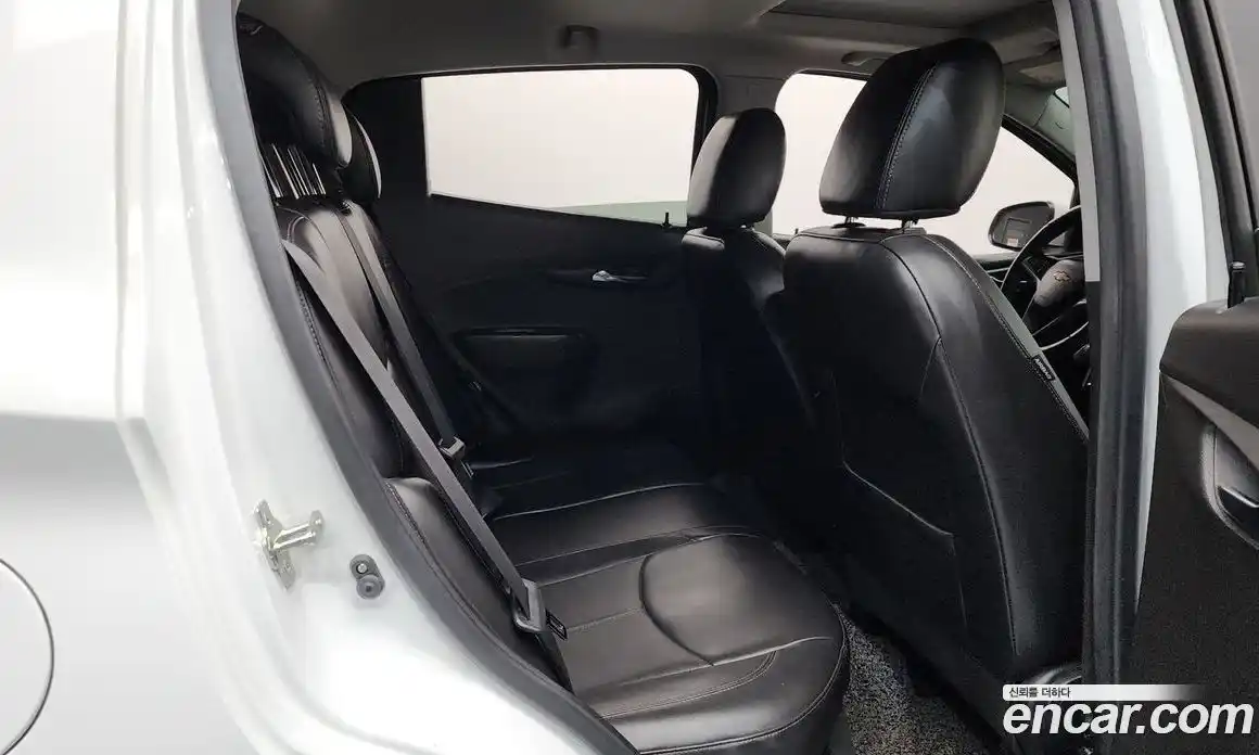 Chevrolet Spark 2016 1.0 Автомат в Москве № 760942, фото 12