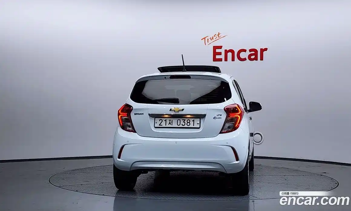Chevrolet Spark 2016 1.0 Автомат в Москве № 760942, фото 4