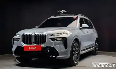 BMW X7, 2025