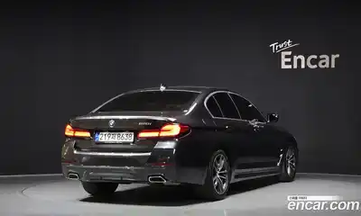 BMW 5-Series 2023 2.0 Автомат в Москве № 762717, миниатюра 2