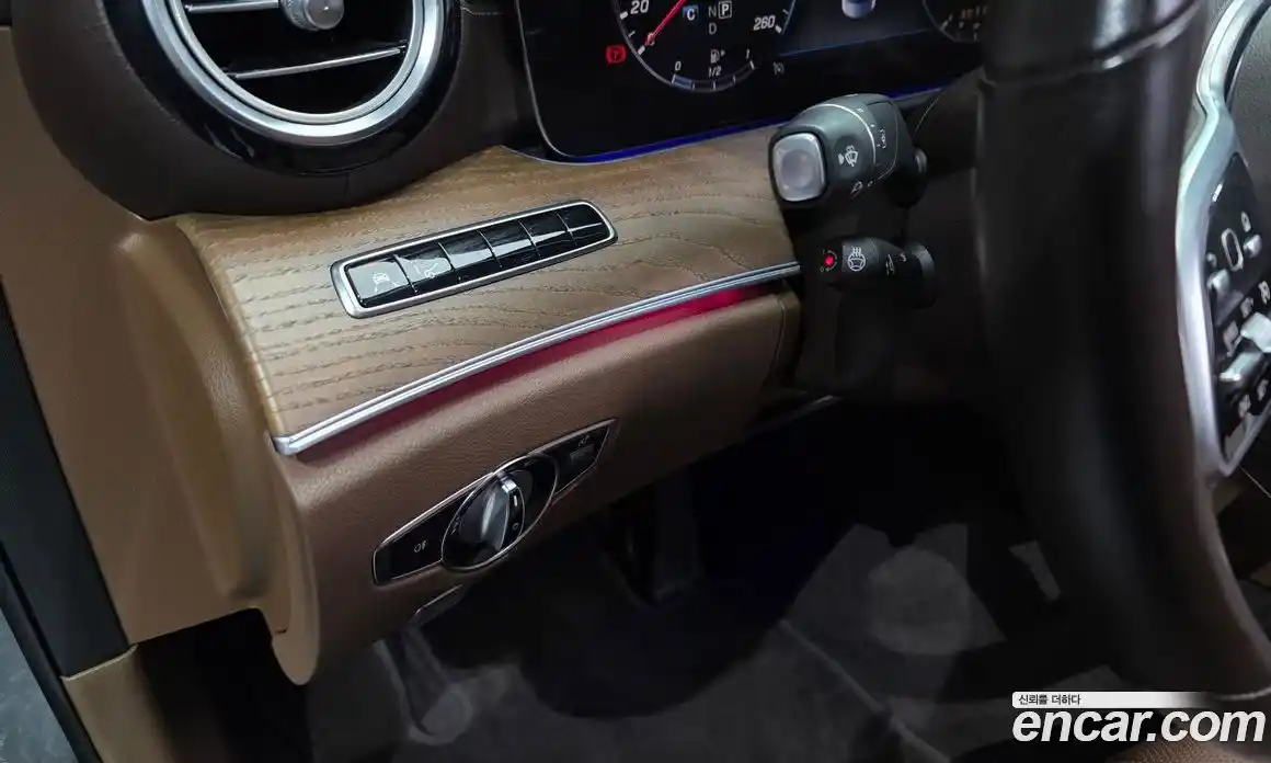 Mercedes-Benz E-Class 2019 2.0 Автомат в Москве № 764219, фото 18