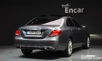 Mercedes-Benz E-Class 2019 2.0 Автомат в Москве № 764219, миниатюра 2