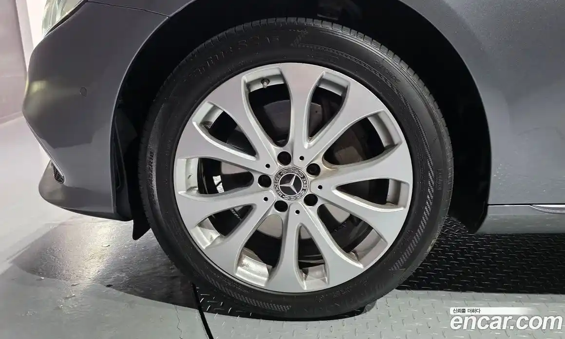 Mercedes-Benz E-Class 2019 2.0 Автомат в Москве № 764219, фото 5