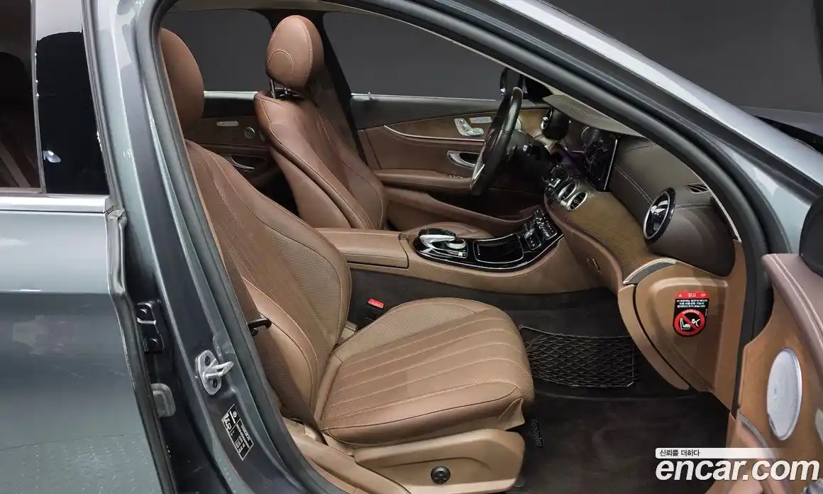 Mercedes-Benz E-Class 2019 2.0 Автомат в Москве № 764219, фото 10