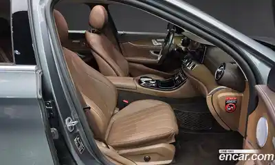 Mercedes-Benz E-Class 2019 2.0 Автомат в Москве № 764219, миниатюра 10