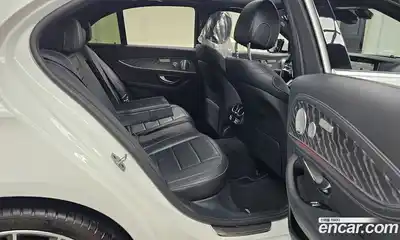 Mercedes-Benz E-Class 2021 2.0 Автомат в Москве № 764461, миниатюра 12