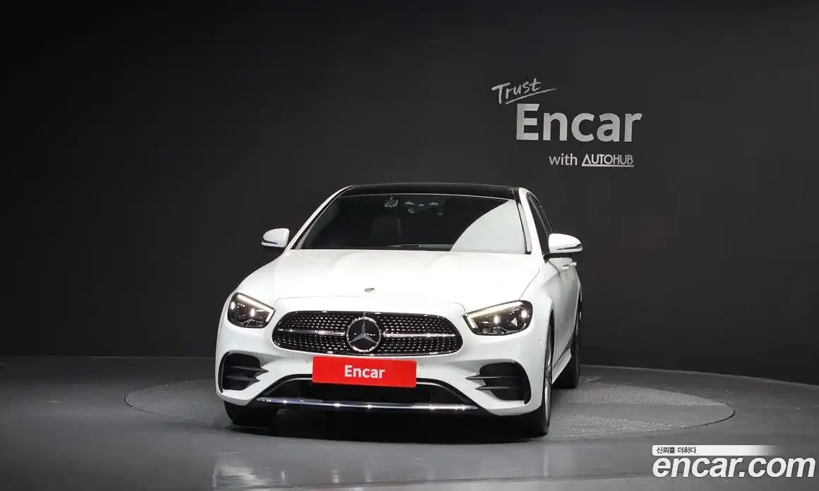 Mercedes-Benz E-Class 2021 2.0 Автомат в Москве № 764461, фото 3