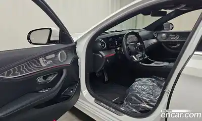 Mercedes-Benz E-Class 2021 2.0 Автомат в Москве № 764461, миниатюра 10