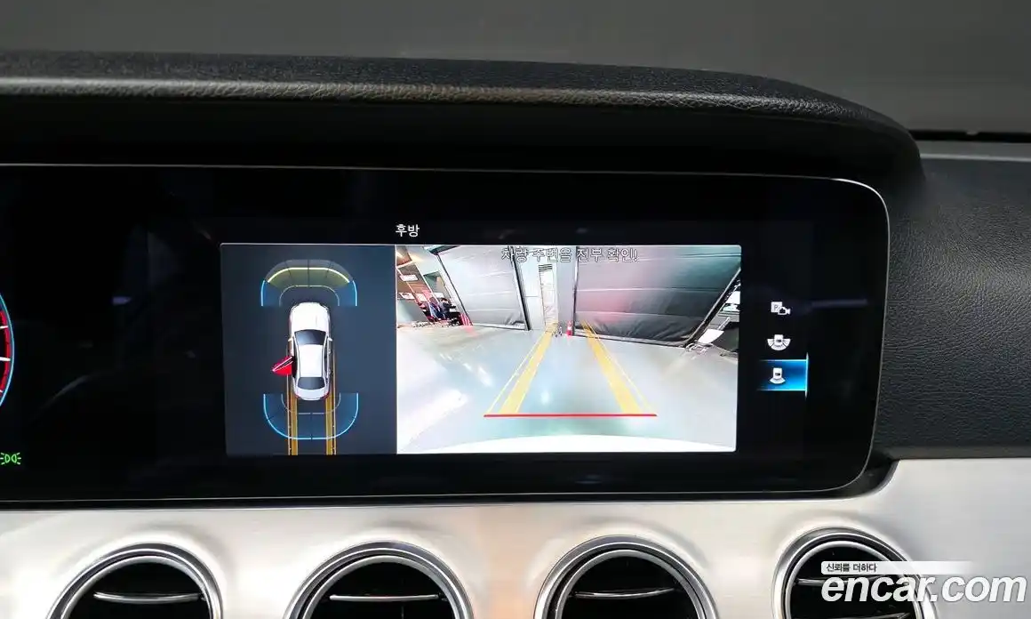 Mercedes-Benz E-Class 2021 2.0 Автомат в Москве № 764649, фото 15