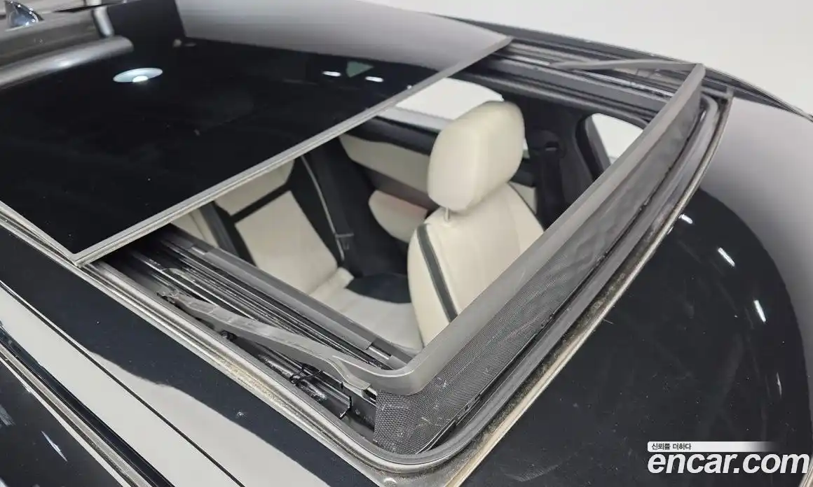 Land Rover Range-Rover Velar 2022 2.0 Автомат в Москве № 765989, фото 19