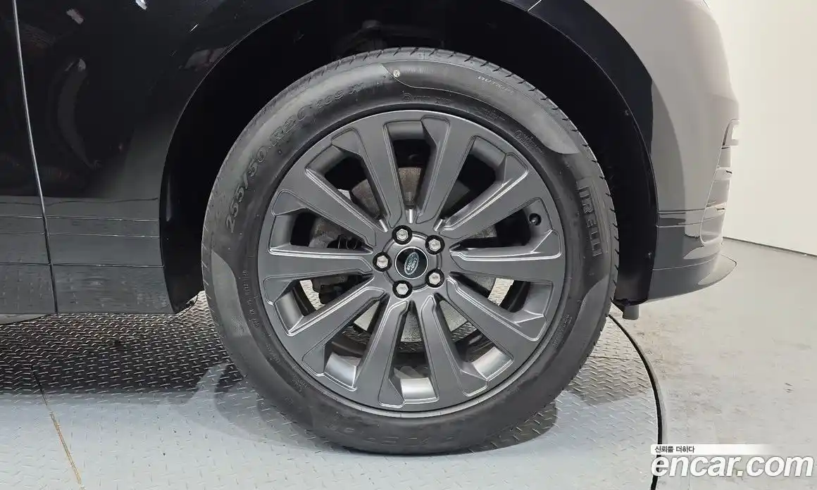 Land Rover Range-Rover Velar 2022 2.0 Автомат в Москве № 765989, фото 5