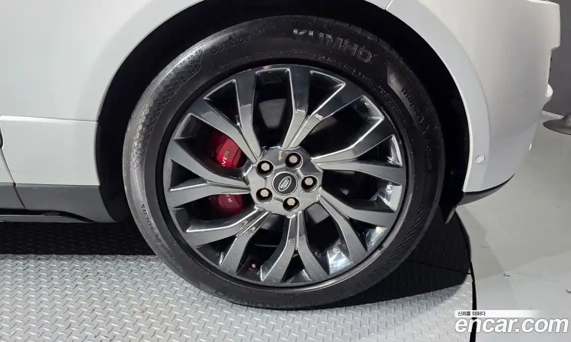 Land Rover Range-Rover 2016 4.4 Автомат в Москве № 766229, фото 5