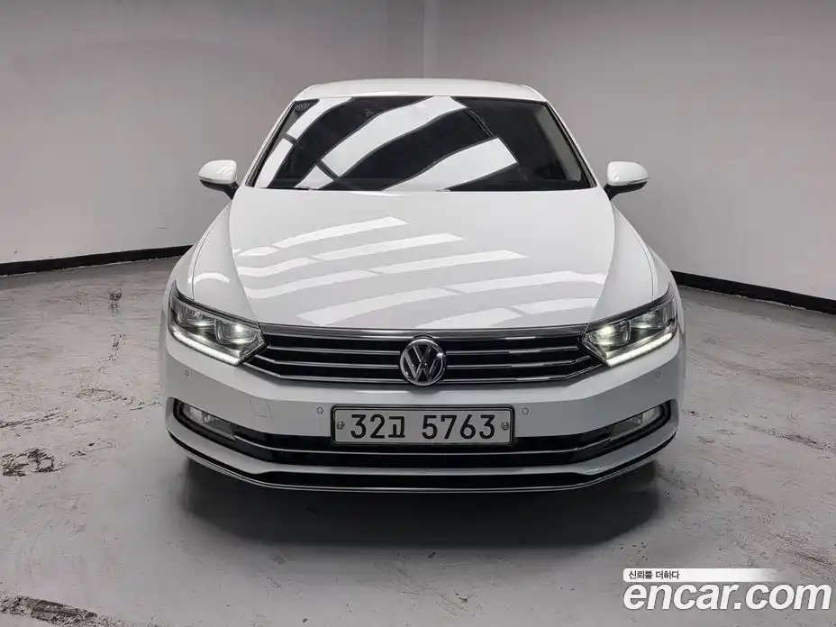 Volkswagen Passat 2018 2.0 Автомат в Москве № 767245, фото 3