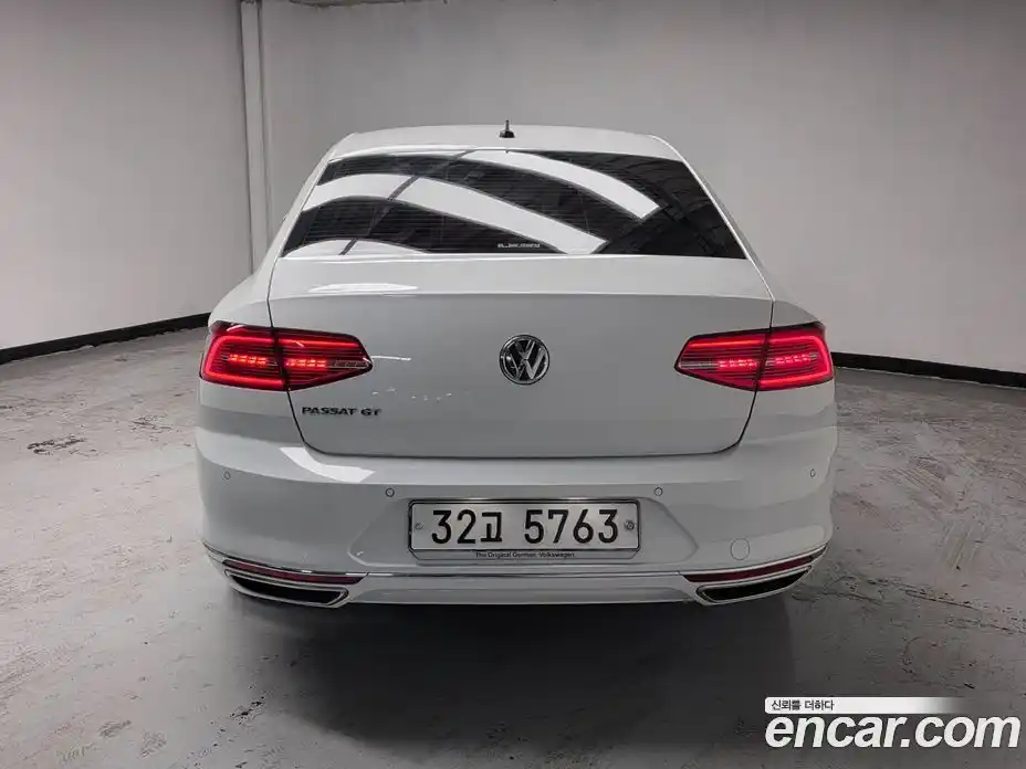 Volkswagen Passat 2018 2.0 Автомат в Москве № 767245, фото 4