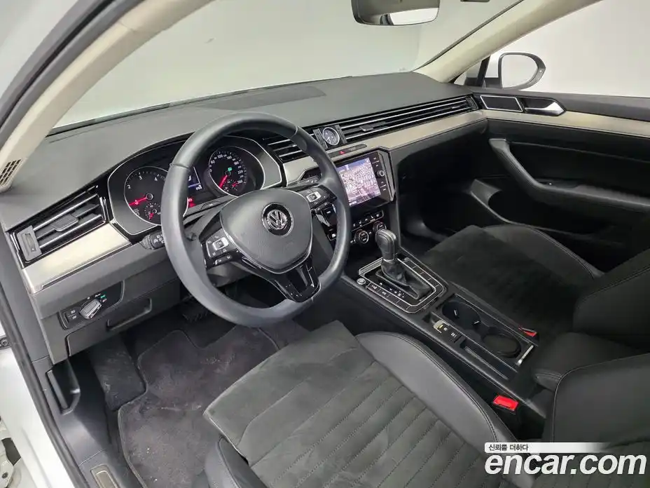 Volkswagen Passat 2018 2.0 Автомат в Москве № 767245, фото 9