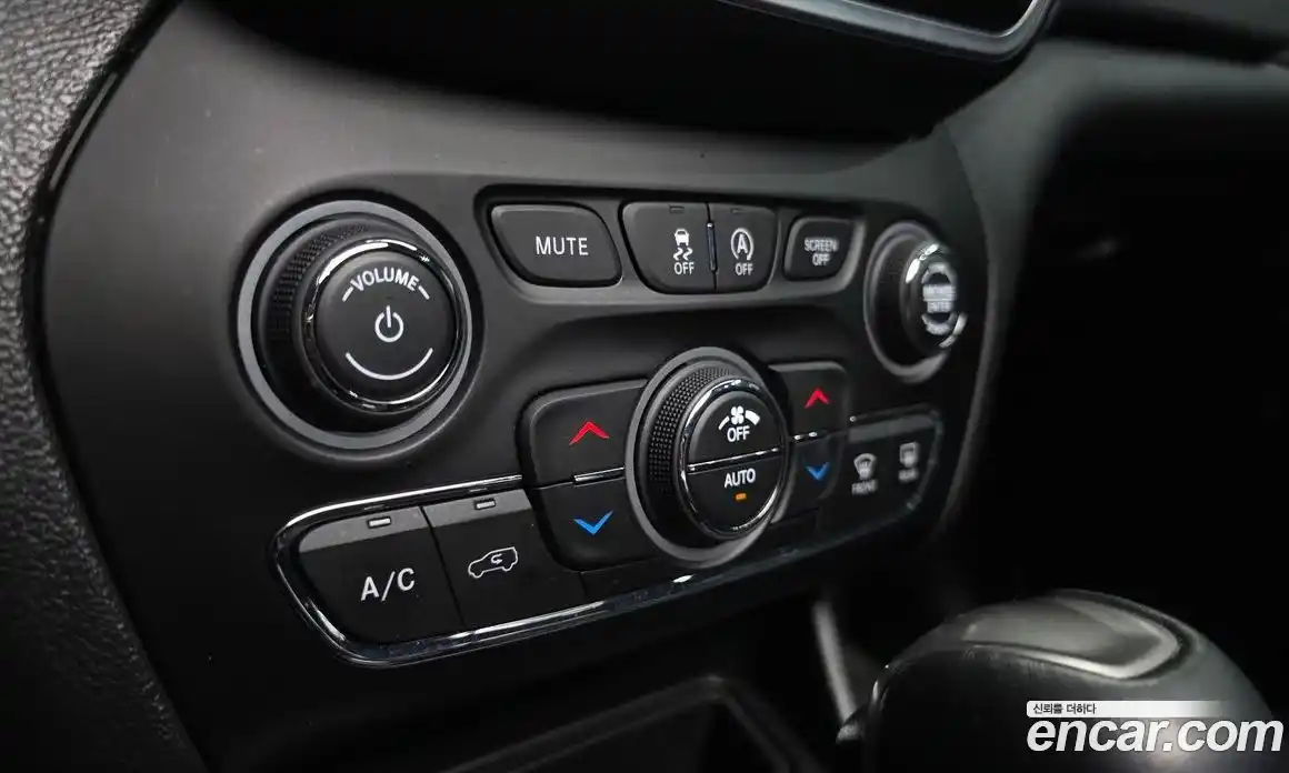 Jeep Cherokee 2022 2.4 Автомат в Москве № 767344, фото 16