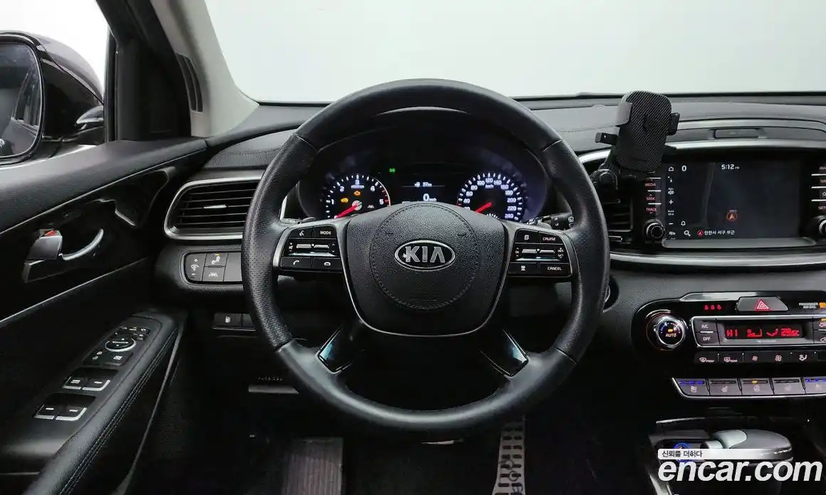 Kia Sorento 2019 2.0 Автомат в Москве № 119843, фото 13