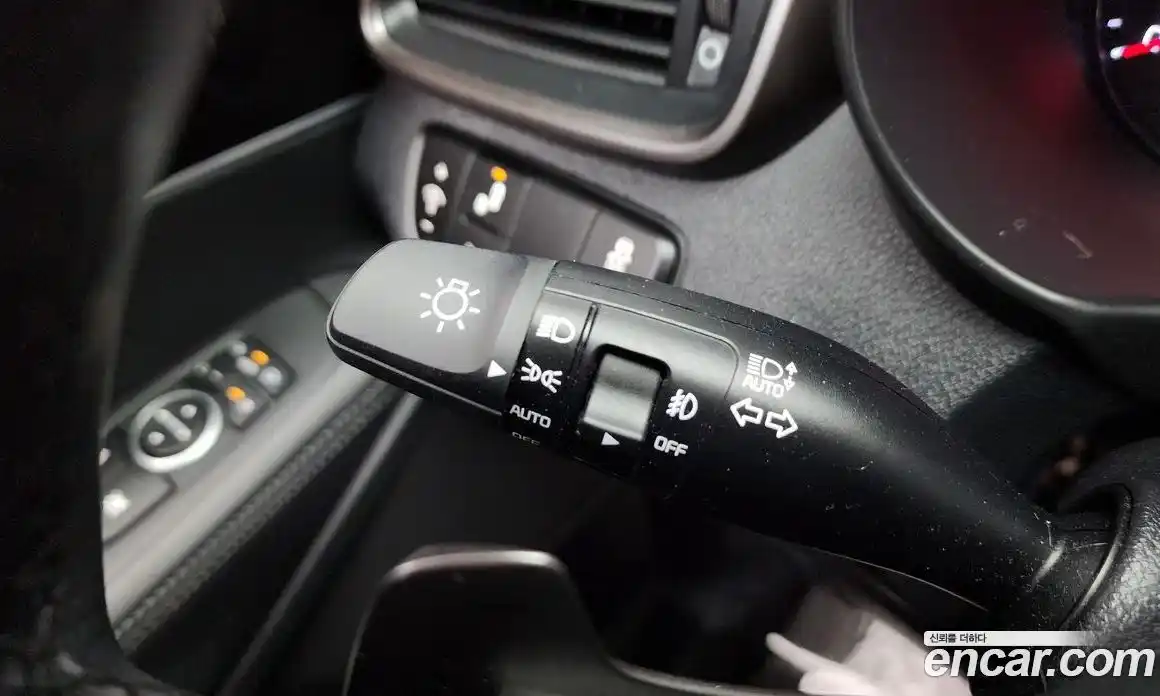 Kia Sorento 2019 2.0 Автомат в Москве № 119843, фото 17