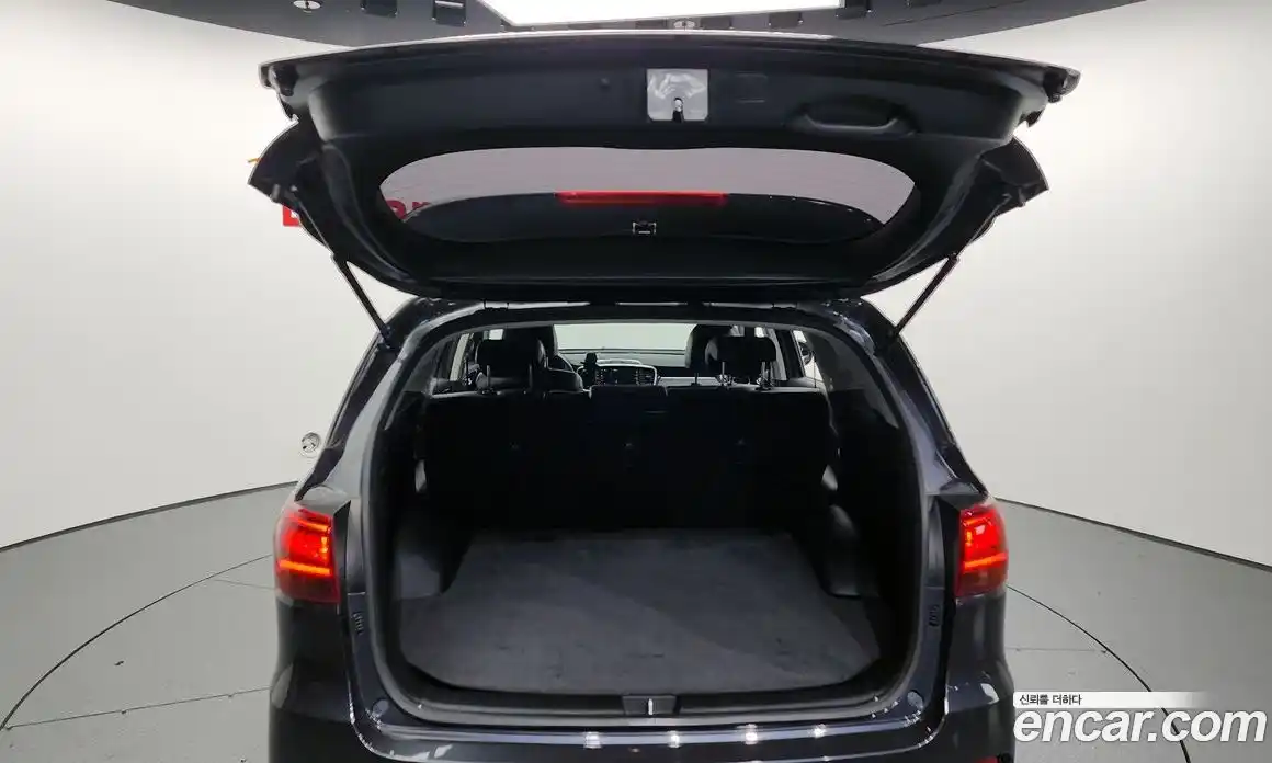 Kia Sorento 2019 2.0 Автомат в Москве № 119843, фото 20