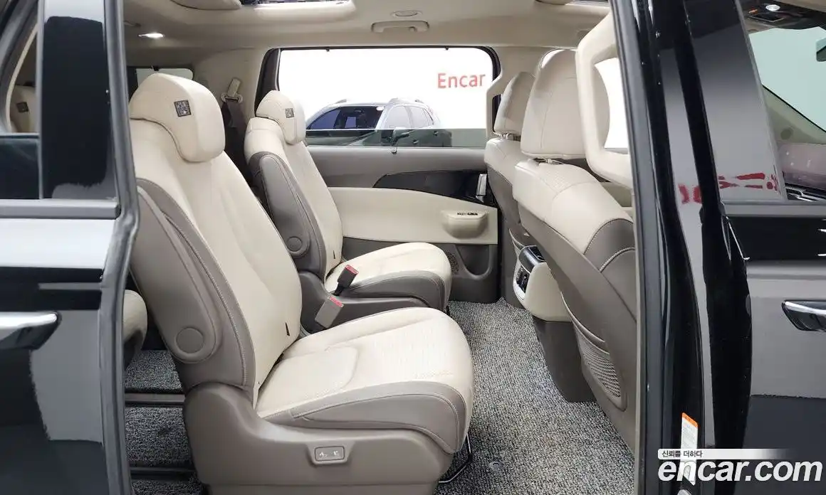 Kia Canival 2025 1.6 Автомат в Москве № 133724, фото 12