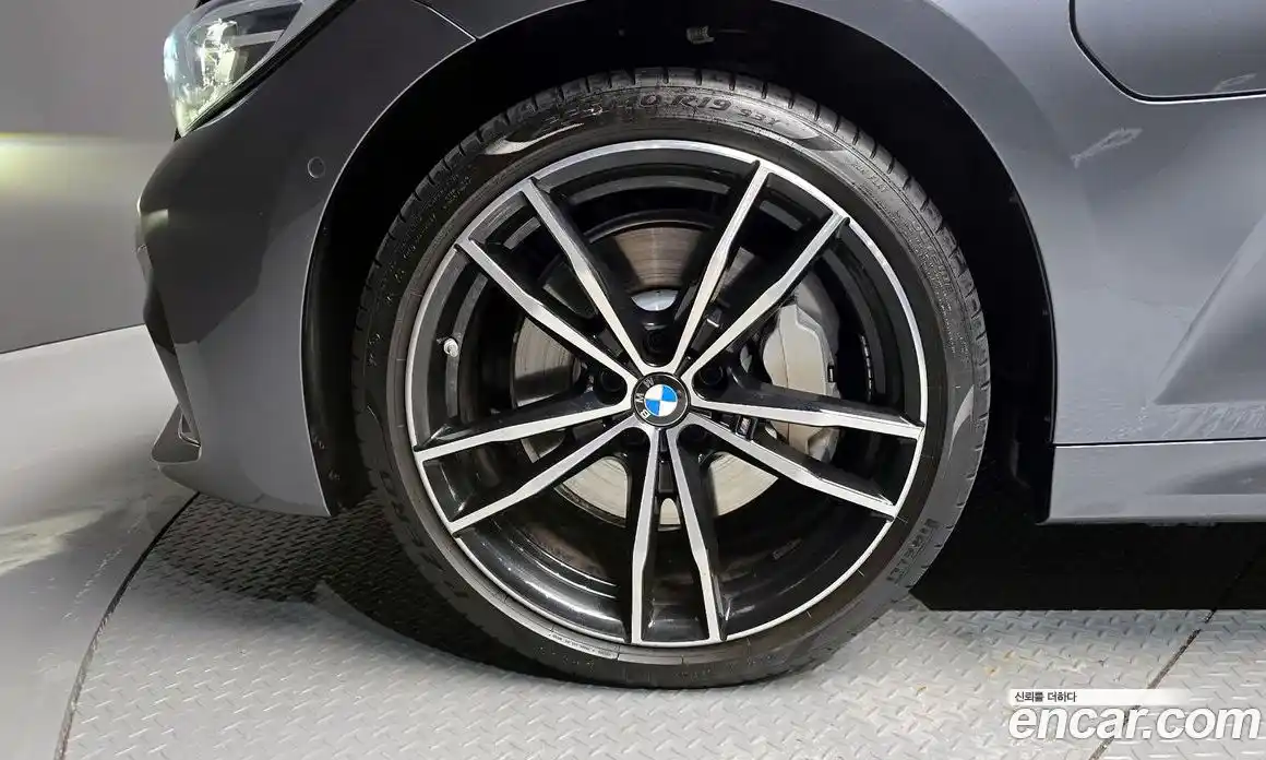 BMW 3-Series 2020 2.0 Автомат в Москве № 158095, фото 5