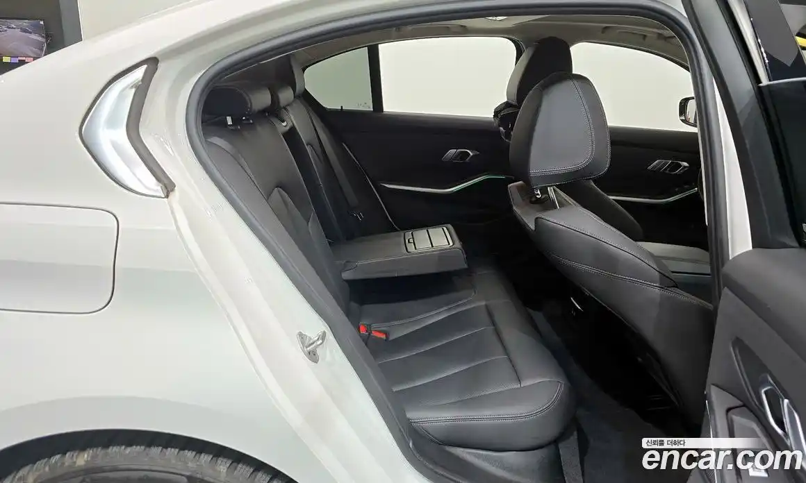 BMW 3-Series 2022 2.0 Автомат в Москве № 158512, фото 12