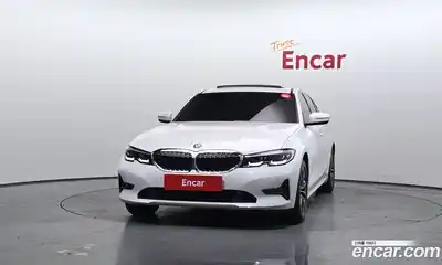 BMW 3-Series 2022 2.0 Автомат в Москве № 158512, миниатюра 3