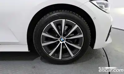 BMW 3-Series 2022 2.0 Автомат в Москве № 158512, миниатюра 5