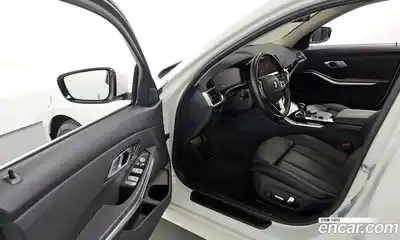 BMW 3-Series 2022 2.0 Автомат в Москве № 158512, миниатюра 10