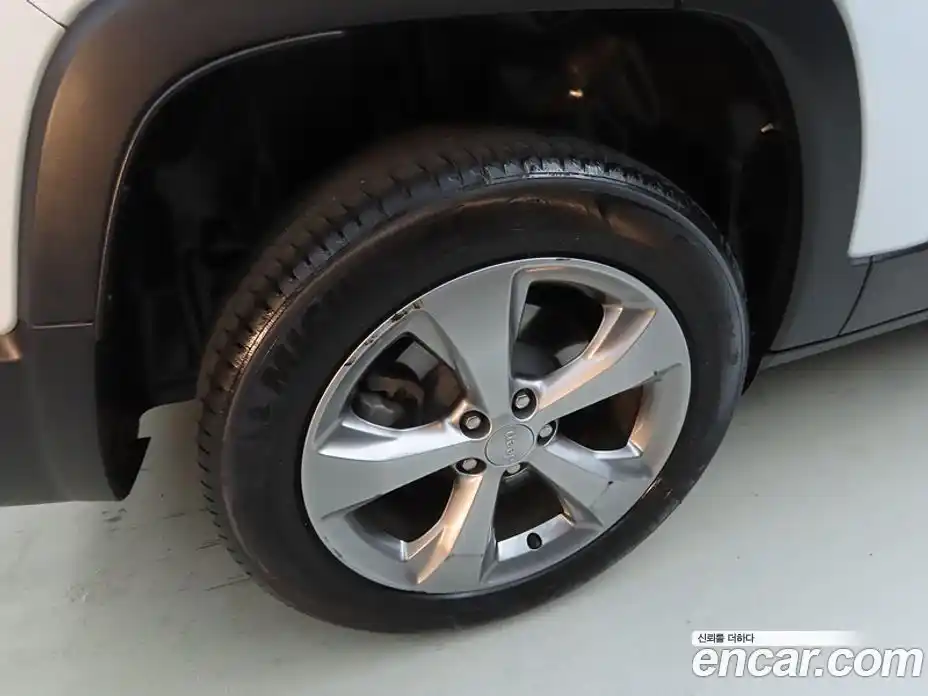 Jeep Cherokee 2021 2.4 Автомат в Москве № 169968, фото 19